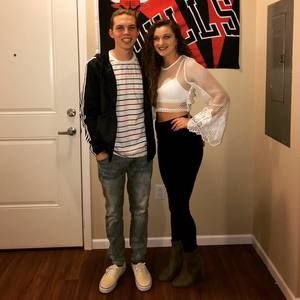 Meet your Posher, Danielle